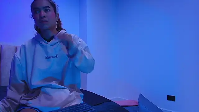 arl chloee online show from 9, 2, 2026