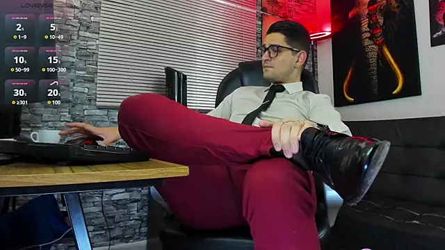 Nicolas Fellener online show from 4, 6, 2026