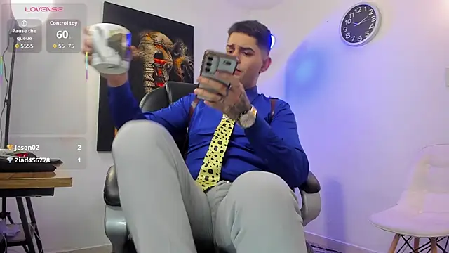 Nicolas Fellener online show from 18, 10, 2025