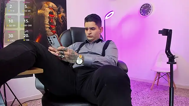 Nicolas Fellener online show from 6, 10, 2025