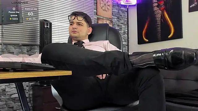 Snapshot of Nicolas_Fellener chatting on 13, 7, 2026 Nicolas Fellener online show from 13, 7, 2026