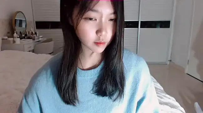 -Lucky Girl online show from 4, 3, 2025