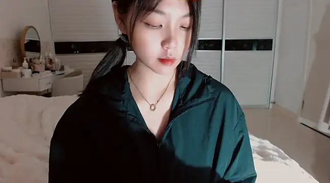 -Lucky Girl online show from 6, 3, 2025