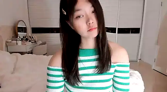 -Lucky Girl online show from 10, 3, 2025