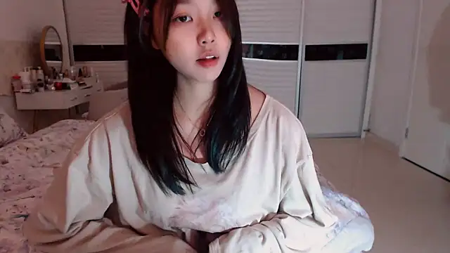 -Lucky Girl online show from 21, 11, 2025