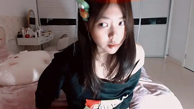 -Lucky Girl online show from 17, 3, 2026