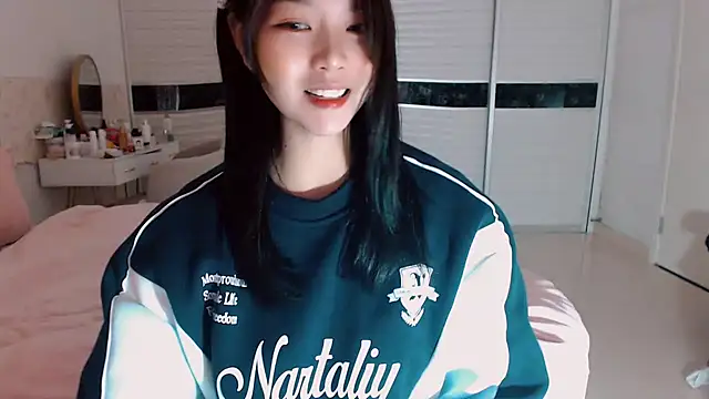 -Lucky Girl online show from 27, 10, 2025