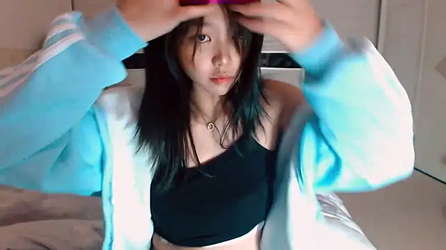 -Lucky Girl online show from 4, 11, 2025