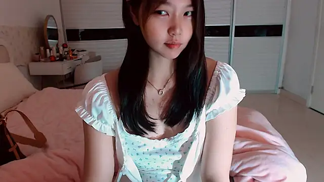 -Lucky Girl online show from 5, 5, 2026