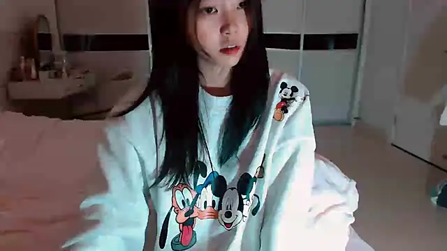 Snapshot of -Lucky_Girl chatting on 8, 2, 2026 -Lucky Girl online show from 8, 2, 2026