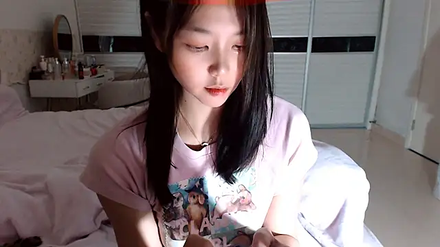 -Lucky Girl online show from 6, 3, 2026