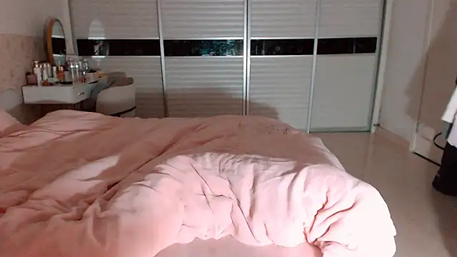 Snapshot of -Lucky_Girl chatting on 25, 2, 2026 -Lucky Girl online show from 25, 2, 2026