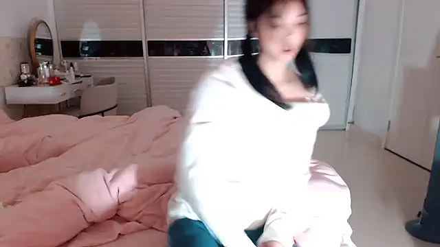 -Lucky Girl online show from 9, 1, 2026