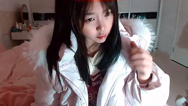 Snapshot of -Lucky_Girl chatting on 2, 3, 2026 -Lucky Girl online show from 2, 3, 2026