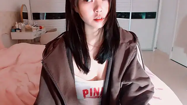 Snapshot of -Lucky_Girl chatting on 3, 3, 2026 -Lucky Girl online show from 3, 3, 2026