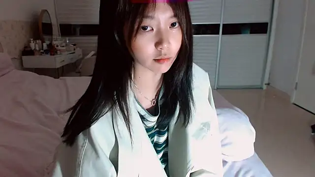 -Lucky Girl online show from 8, 3, 2026