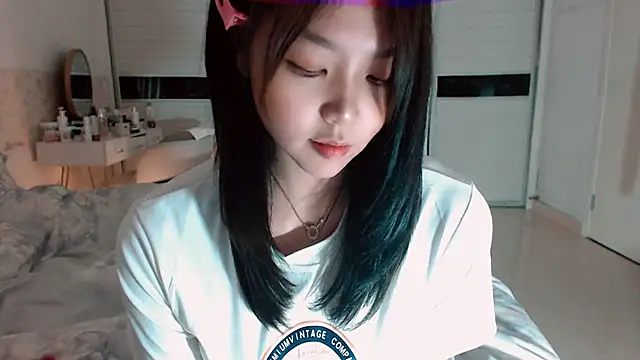 -Lucky Girl online show from 1, 11, 2025