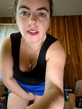 Jassiundich2 online show from 4, 4, 2026