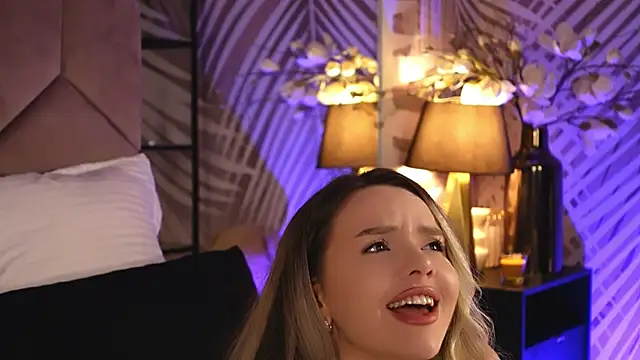 Snapshot of KatyaBelle chatting on 17, 11, 2025 KatyaBelle online show from 17, 11, 2025