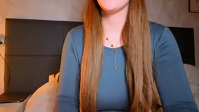 Sweetninaaa online show from 9, 5, 2026