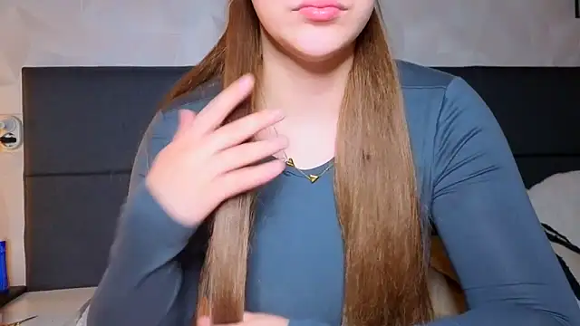 Sweetninaaa online show from 10, 5, 2026