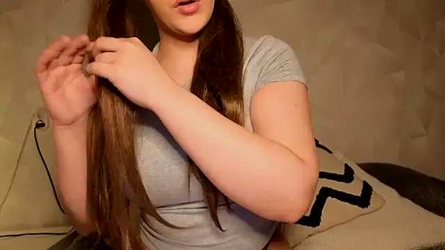 Sweetninaaa online show from 18, 3, 2026