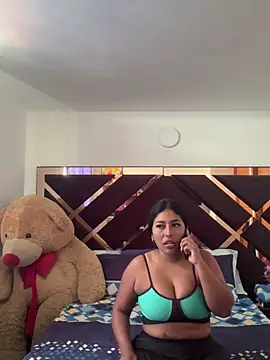 Snapshot of emmyjhonson07 chatting on 14, 10, 2025 emmyjhonson07 online show from 14, 10, 2025