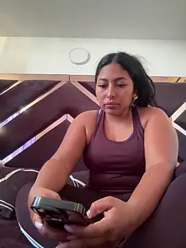 emmyjhonson07 online show from 19, 12, 2025