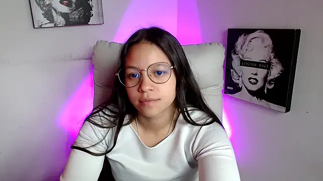 SamanthaRoldaan online show from 17, 3, 2025