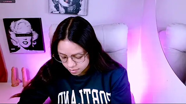 SamanthaRoldaan online show from 10, 3, 2026