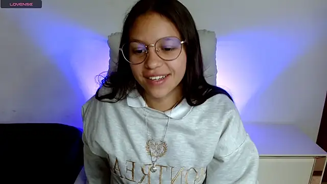 SamanthaRoldaan online show from 18, 3, 2025