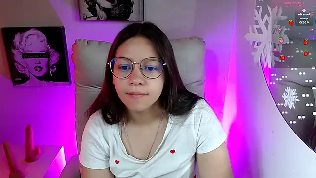 Snapshot of SamanthaRoldaan chatting on 22, 12, 2025 SamanthaRoldaan online show from 22, 12, 2025