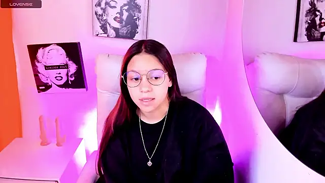 SamanthaRoldaan online show from 17, 3, 2026