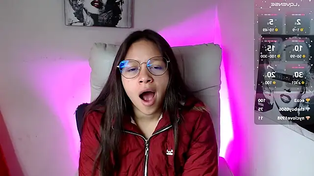 SamanthaRoldaan online show from 12, 3, 2025