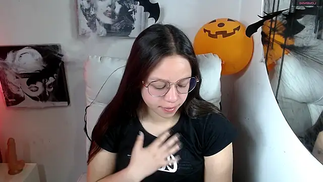 SamanthaRoldaan online show from 2, 11, 2025