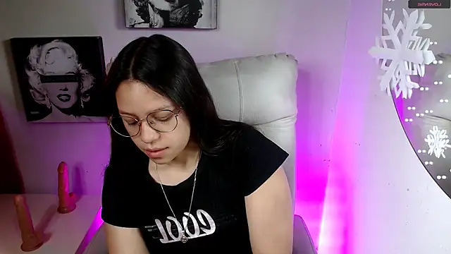 Snapshot of SamanthaRoldaan chatting on 20, 12, 2025 SamanthaRoldaan online show from 20, 12, 2025