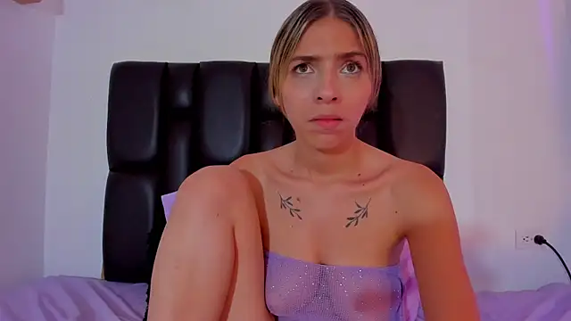 Snapshot of lana-rosse chatting on 1, 3, 2025 lana-rosse online show from 1, 3, 2025