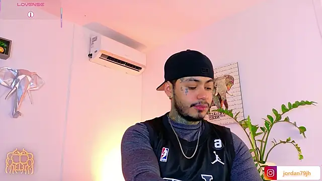Snapshot of JordanSmiith_ chatting on 26, 6, 2026 JordanSmiith online show from 26, 6, 2026