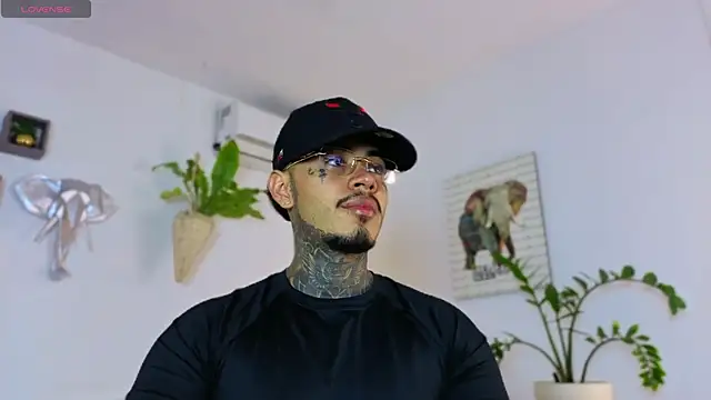 JordanSmiith  online show from 16, 12, 2025