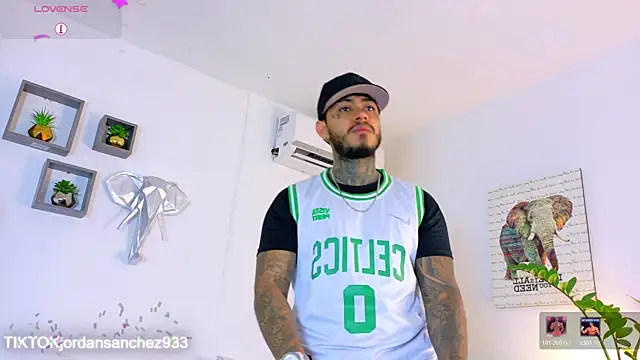 JordanSmiith  online show from 28, 2, 2026