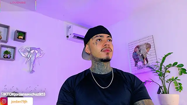 JordanSmiith  online show from 27, 4, 2026