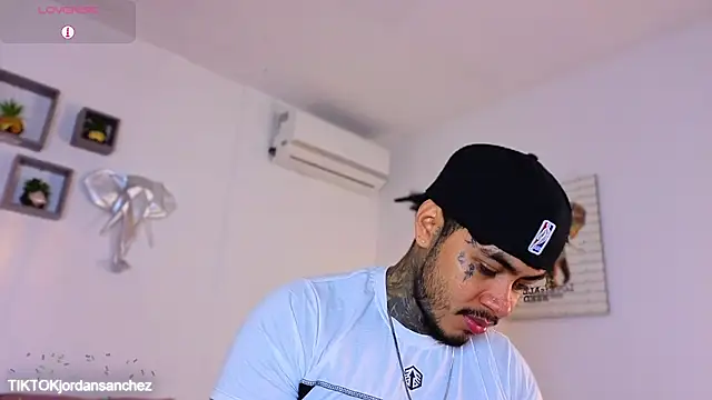 JordanSmiith  online show from 11, 1, 2026