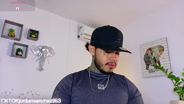 JordanSmiith  online show from 6, 2, 2026