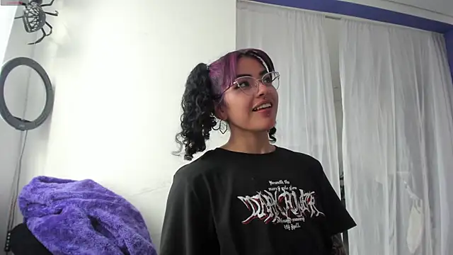 witchviolet online show from 17, 3, 2025