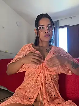 maykka online show from 11, 5, 2026