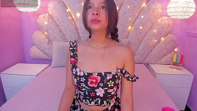 chloe watson  online show from 12, 3, 2025