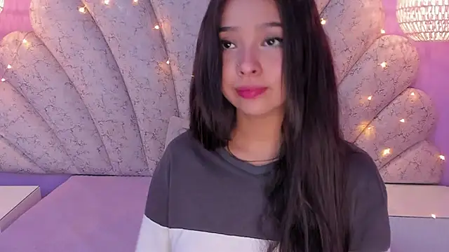 chloe watson  online show from 9, 3, 2025