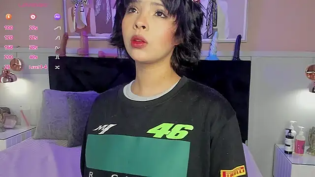 chloe watson  online show from 20, 2, 2026