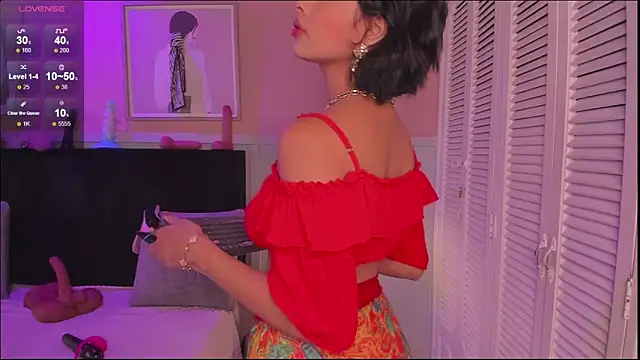 chloe watson  online show from 24, 2, 2026