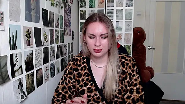 CapriScorpion online show from 10, 9, 2025